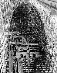 USS_Saratoga_CC-3_under_construction_1921